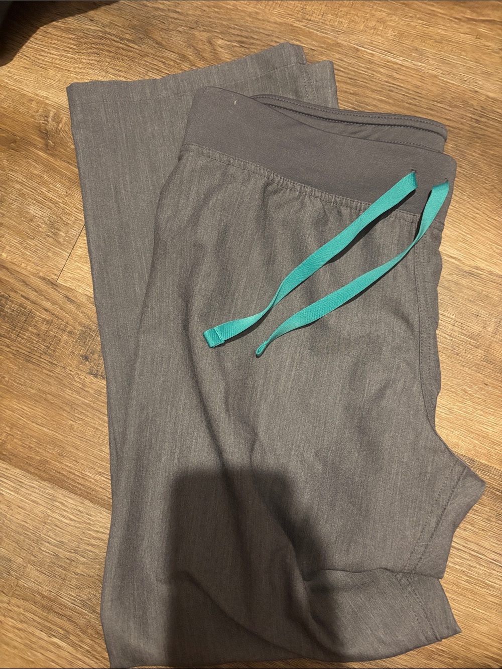 Figs Women Gray Scrub Pants with Teal Drawstring